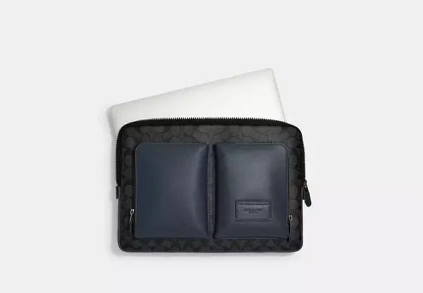 COACH UTILITY LAPTOP CASE IN COLORBLOCK SIGNATURE CANVAS - CE701 (GUNMETAL/CHARCOAL/DENIM) - Image 2